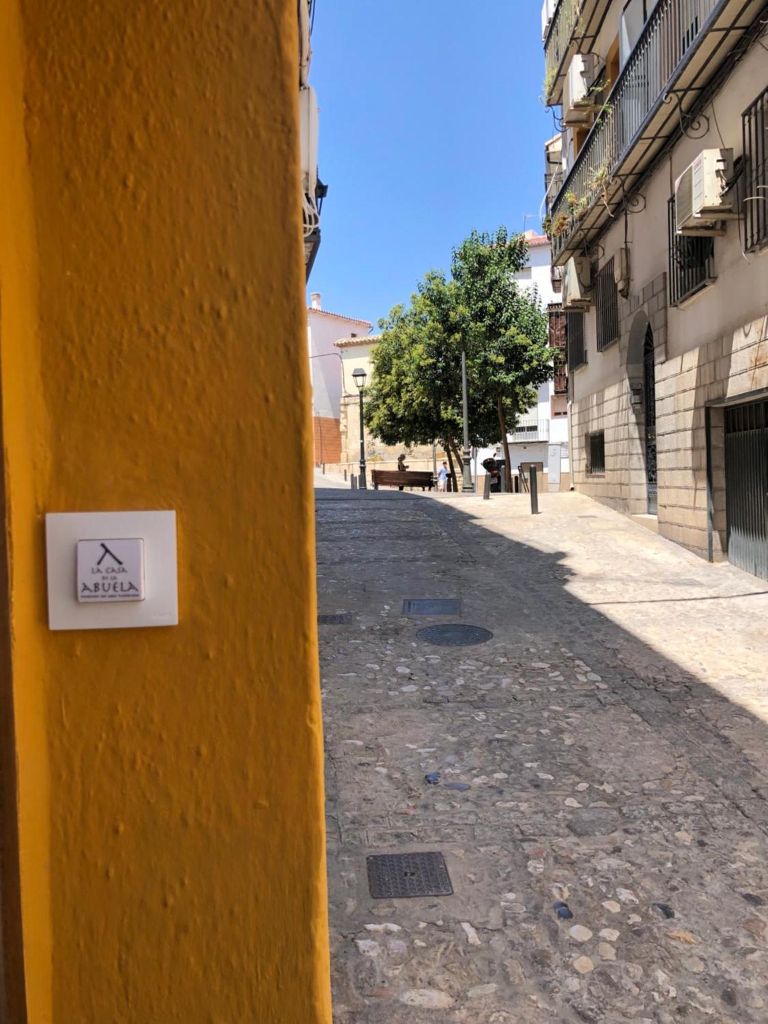 Apartamento La Casa De La Abuela Jaén Exterior foto
